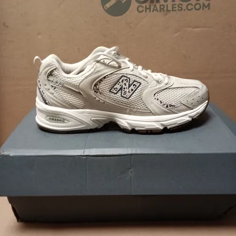 NEW BALANCE MR530AAM BEIGE MESH TRAINERS – UK 7 (US 7.5, EU 40.5)