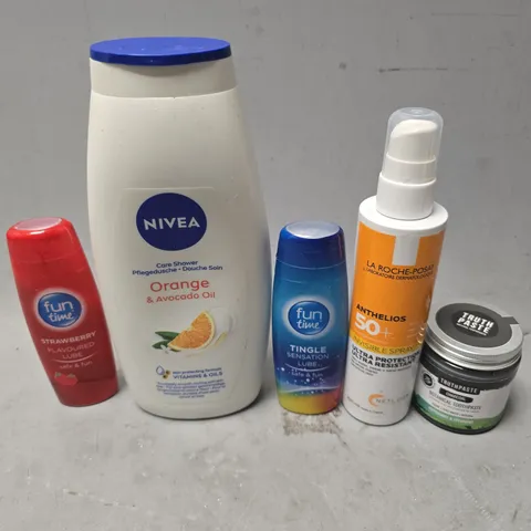 APPROXIMATELY 12 ASSORTED HEALTH & BEAUTY ITEMS TO INCLUDE - FUN TIME STRAWBERRY LUBE , NIVEA ORANGE & AVOCADO OIL , TRUTHPASTE BONTANICAL TOOTHPASTE ETC
