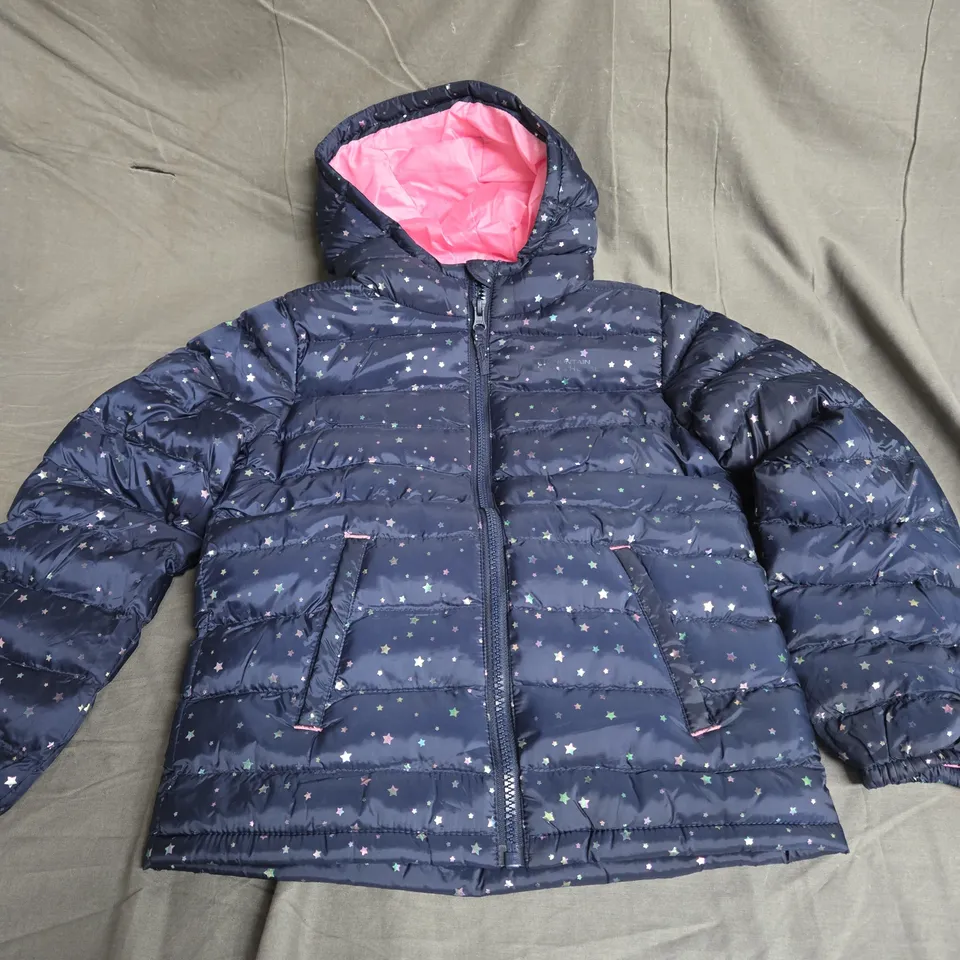 MOUNTAIN WAREHOUS SEASONS 2 KIDS PADDED JACKET IN NAVY STARS SIZE 7-8YRS