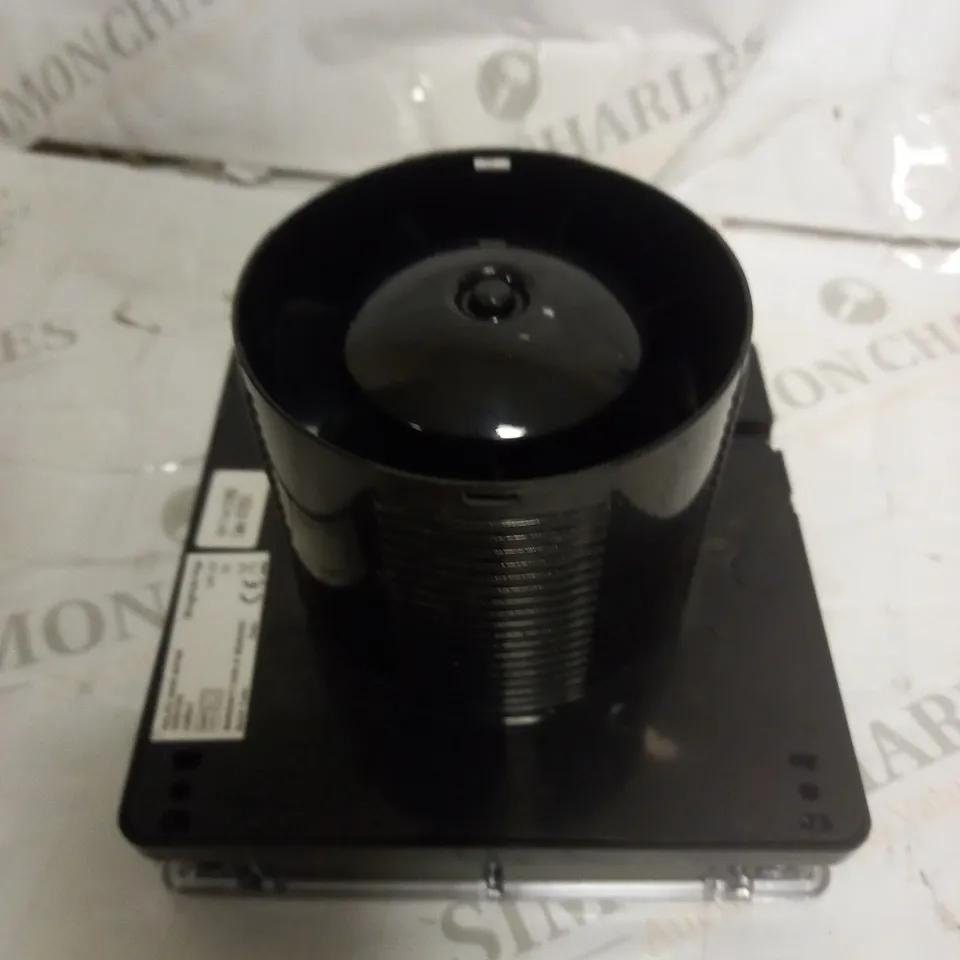KNIGHTSBRIDGE EX004T LED BACKLIT EXTRACTOR FAN WITH OVERRUN TIMER IN STAINLESS STEEL WITH BLACK INSERT, 40.0 MM*156.0 MM*156.0 MM