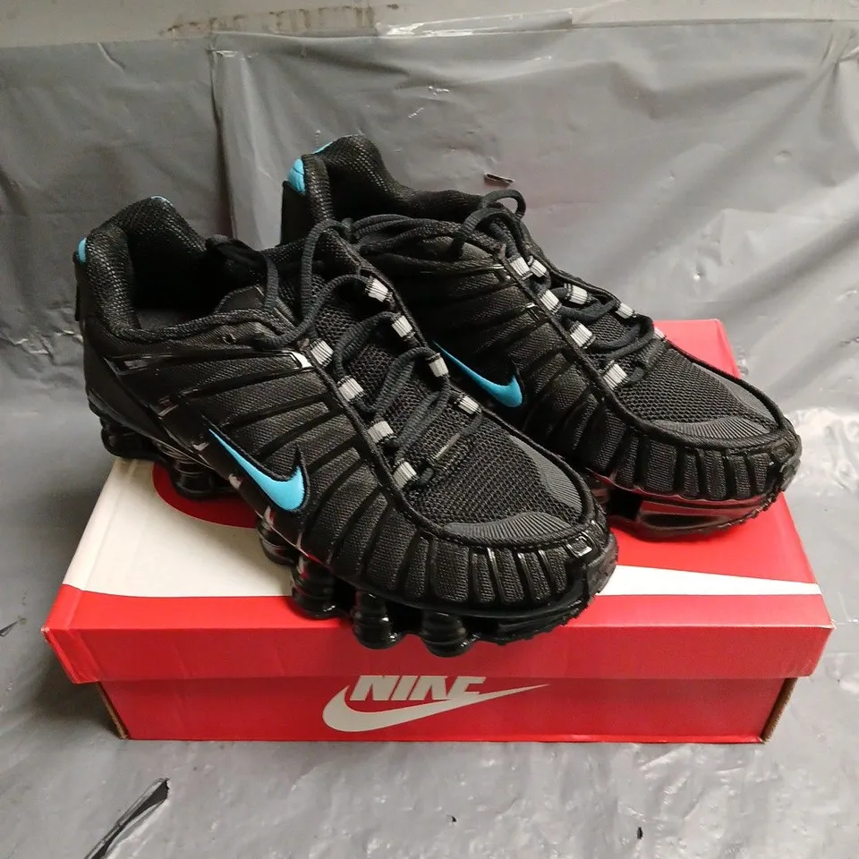 BOXED PAIR OF NIKE SHOX TL TRAINERS - 6