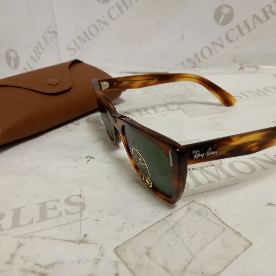 RAY BAN-STYLE HAVANA SUNGLASSES