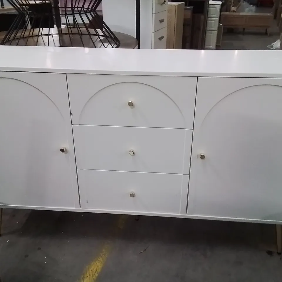 TV STAND WITH STORAGE WHITE