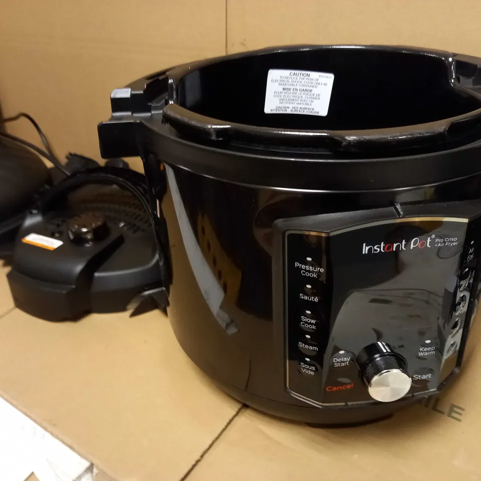 INSTANT POT 