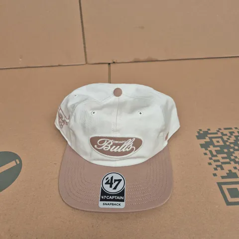 FORTY SEVEN CAPTAIN SNAPBACK CAP – WHITE CROWN, SANDSTONE BRIM (47 BRAND)