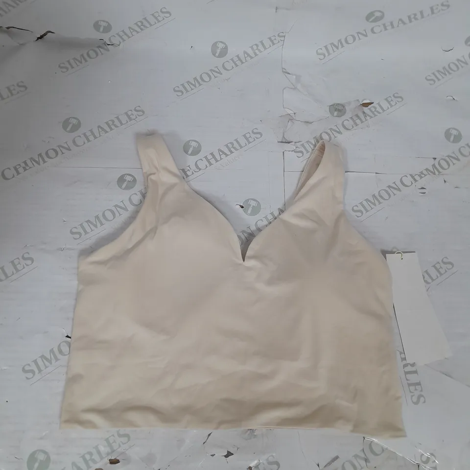 H& MOVE PADDED SPORTS TOP IN CREAM SIZE L