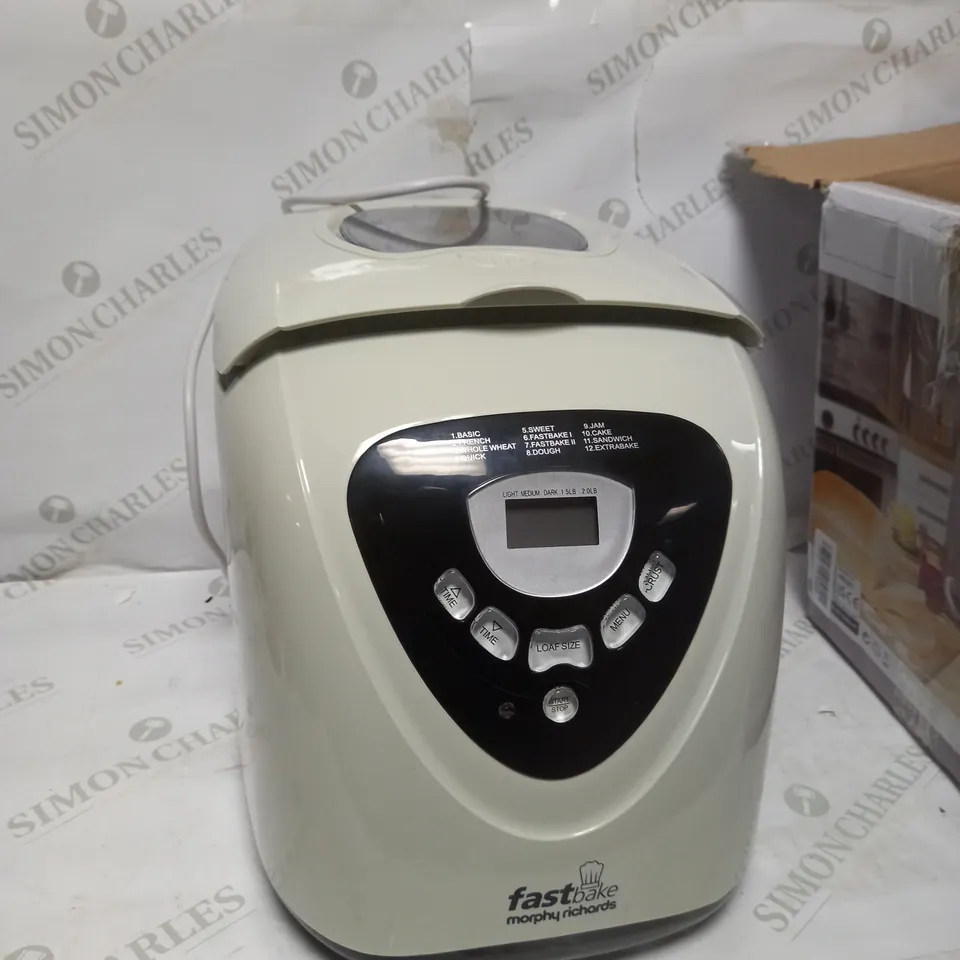 MORPHY RICHARDS FASTBAKE BREADMAKER