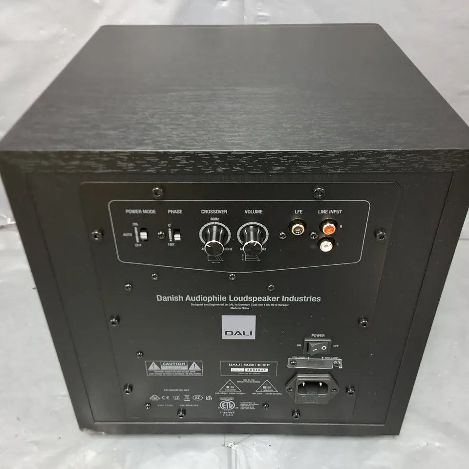 DALI E9F SUBWOOFER - SATIN BLACK