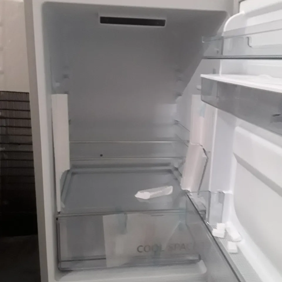 HOOVER HOCT3L517EWSK-1 FREESTANDING FRIDGE FREEZER IN SILVER - UNPROCESSED RAW RETURN