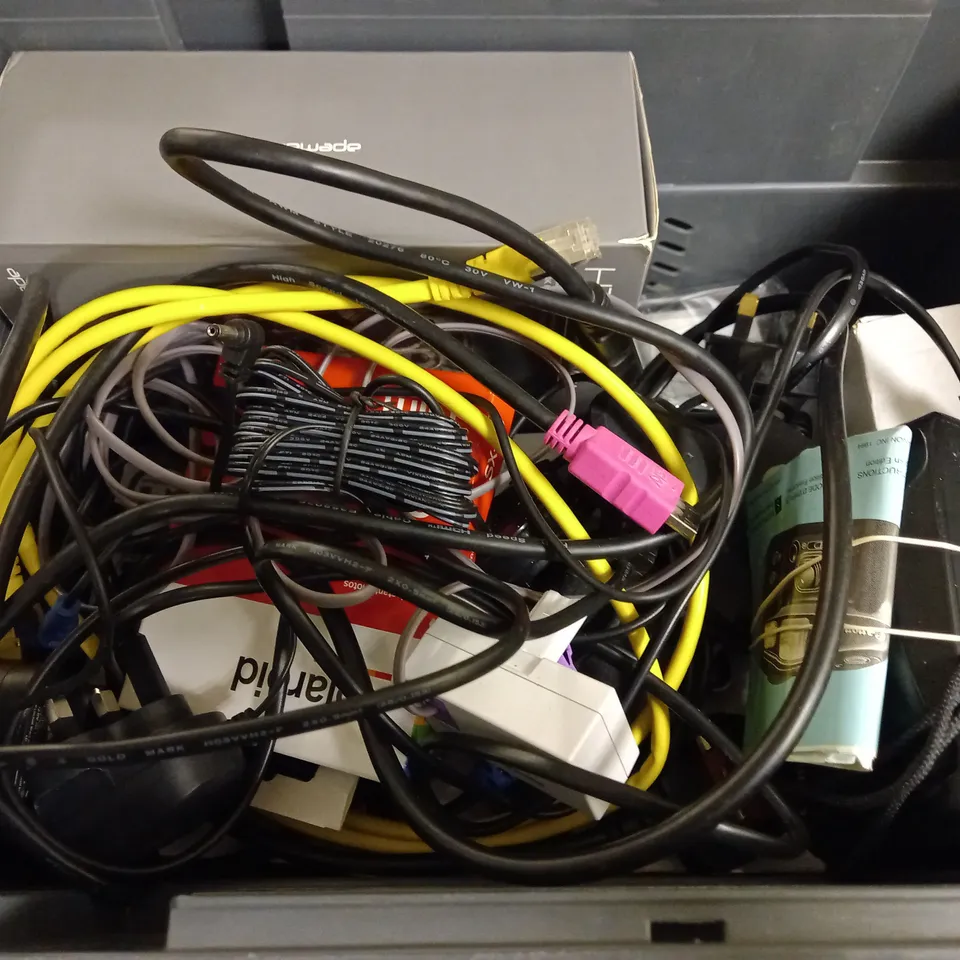 BOX OF APPROX 10 HOUSEHOLD ITEMS TO INCLUDE SKY POWER ADAPTER, GRITIN SELFIE STICK AND WIFI CAMERA