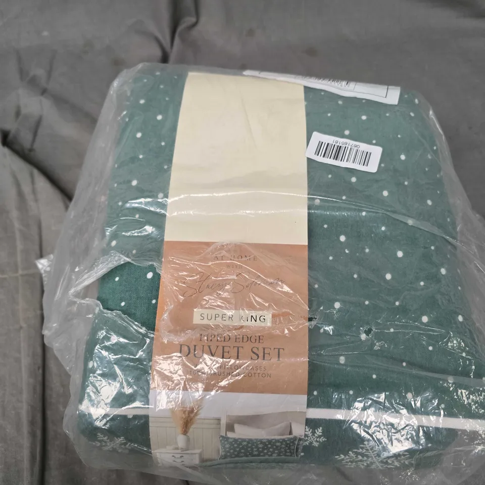STACEY SOLOMON PIPED EDGE DUVET SET - SUPERKING 