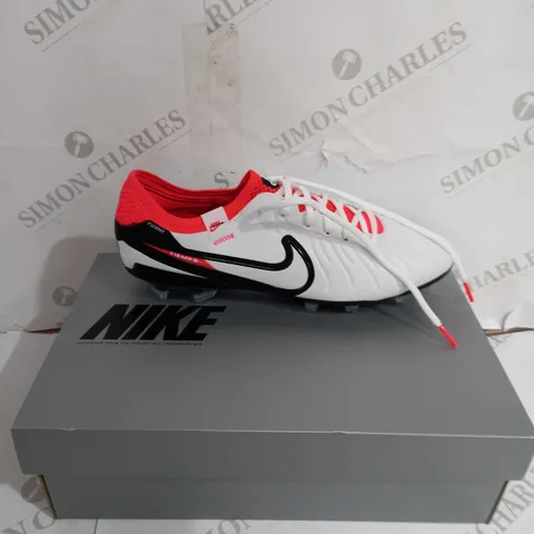 BOXED PAIR OF NIKE LEGEND 10 ELITE FG WHITE/BLACK/BRIGHT CRIMSON UK 8