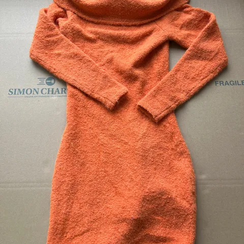 H&M SWEATER DRESS ORANGE SIZE SMALL