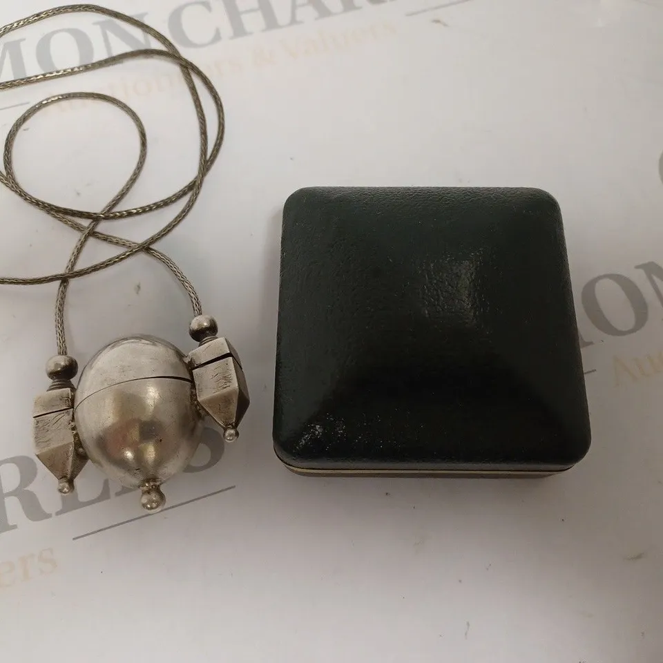 VINTAGE LINGAM BOX PENDANT NECKLACE 