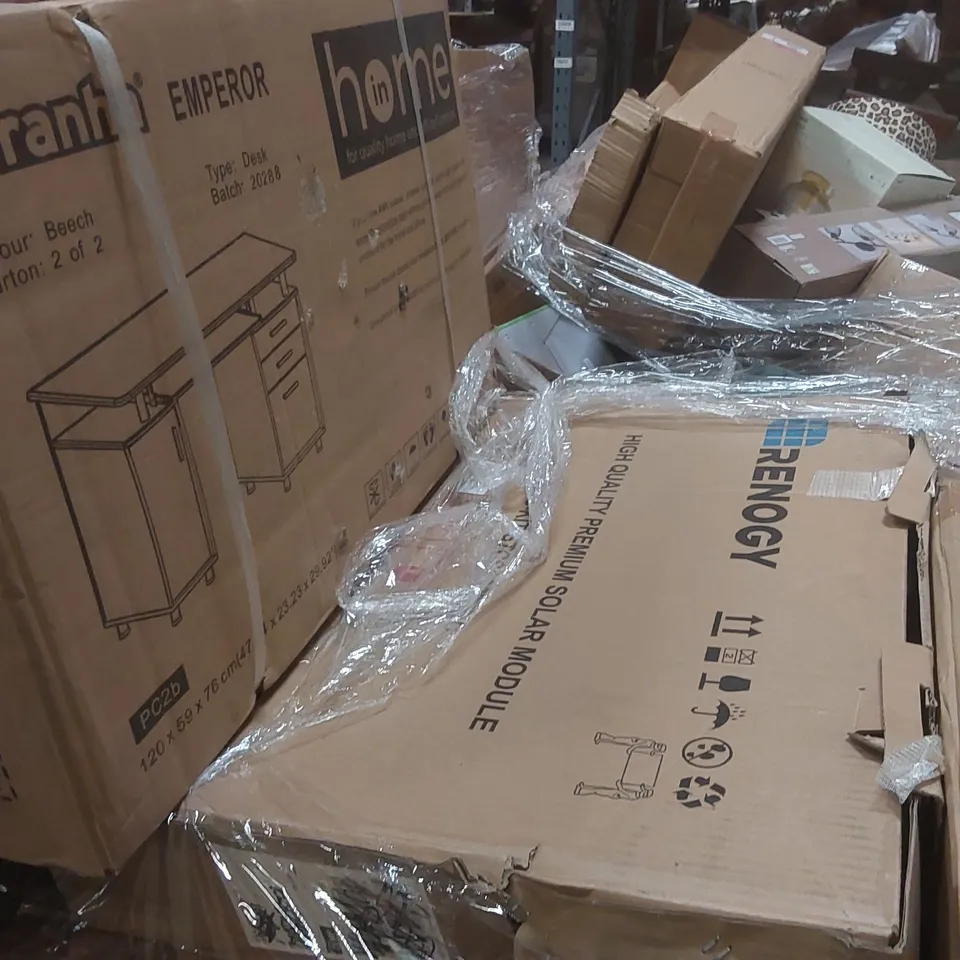 PALLET CONTAINING A LARGE QUANTITY OF ASSORTED ITEMS INCLUDING: SPARKPOD RAINFALL SHOWER HEADS, SPARKPOD SHOWER PARTS, RENOGY PREMIUM SOLAR MODULE, DESK PARTS ECT