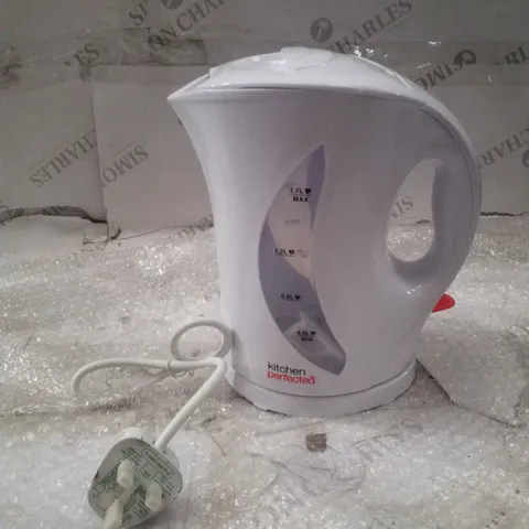 BOXED KITCHENPERFECTED 2KW 1.7LTR CORDLESS KETTLE - WHITE