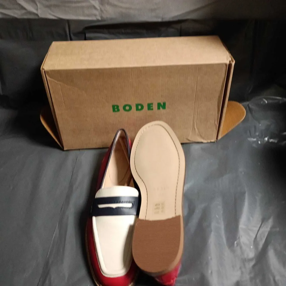 BODEN WOMEN'S RED & WHITE LEATHER SLIP-ON LOAFERS – NAVY STRAP - SIZE EUR 40 