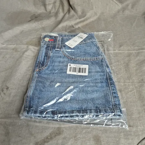HOLLISTER MINI SKORT IN BLUE DENIM SIZE W23