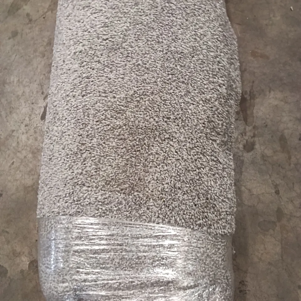 ROLL OF GRIFFIN MOONLIGHT FELT BACK APPROX SIZE: 2M X 5.00M