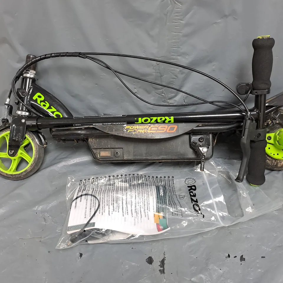 RAZOR POWERCORE E90 SCOOTER GREEN - COLLECTION ONLY RRP £179.99