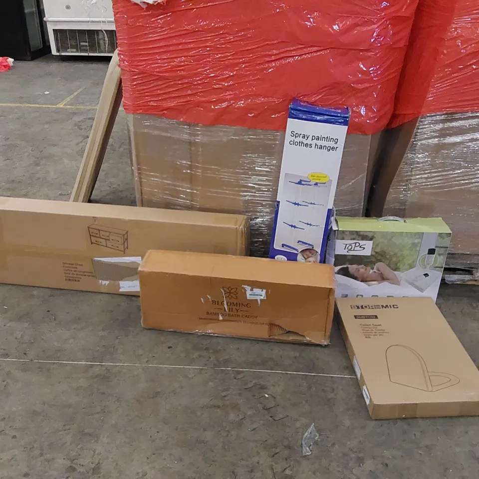 PALLET OF ASSORTED ITEMS INCLUDING: STORAGE CHEST, ELECTRIC BLANKET, SPRAY PAINTING CLOTHES HANGER, TOILET SEAT