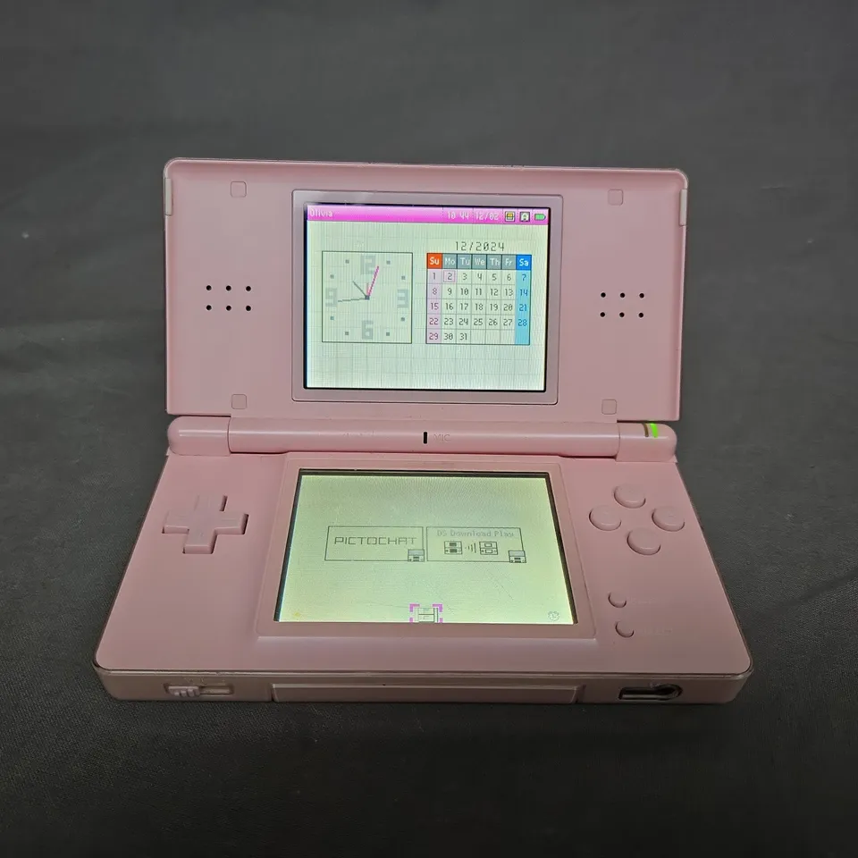 NINTENDO DS LITE IN LIGHT PINK