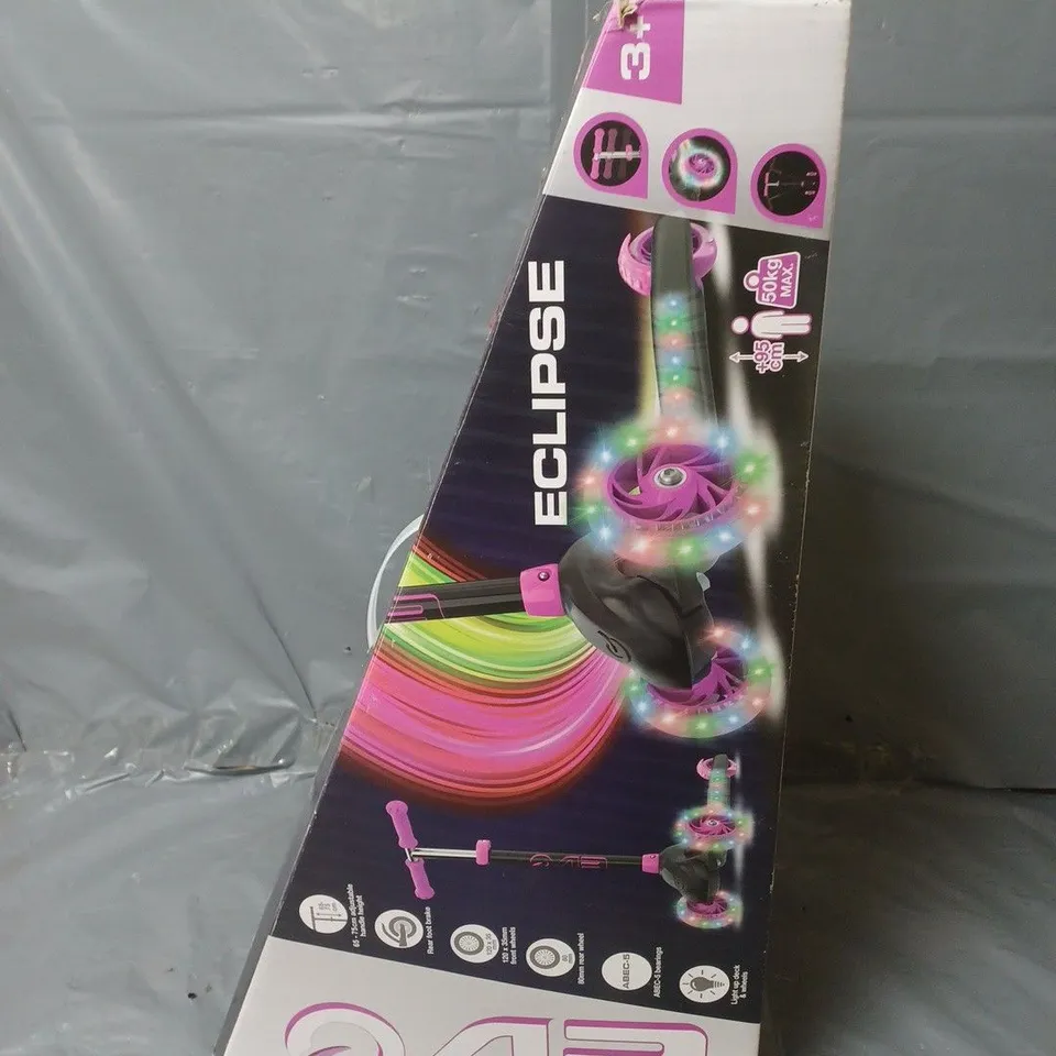BOXED EVO ECLISPE SCOOTER