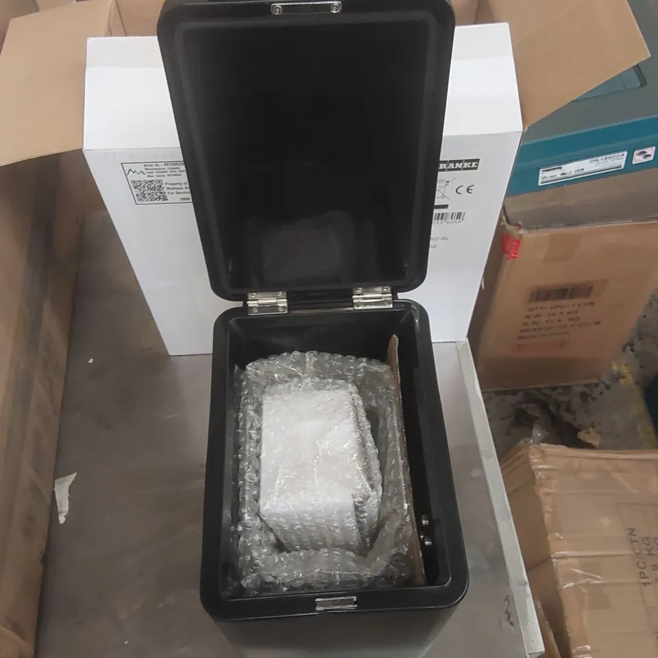 BOXED FRANKE COOL BOX