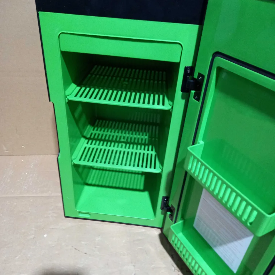 XBOX SERIES X THEMED MINI FRIDGE	