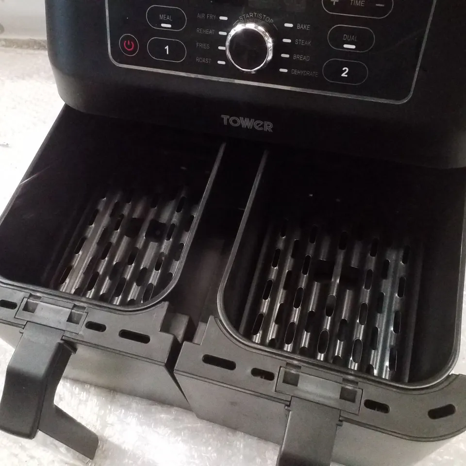 BOXED TOWER 8L DUAL BASKET AIR FRYER 