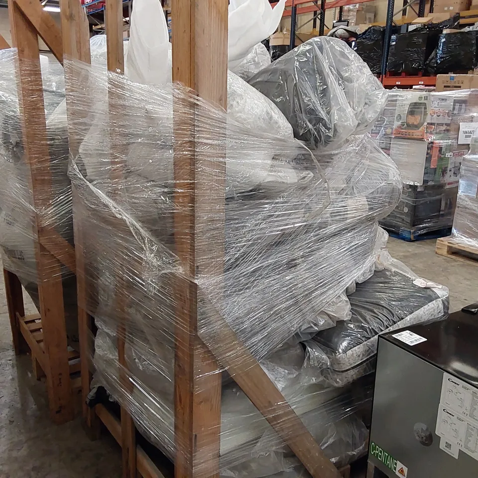 PALLET OF ASSORTED SOFA PARTS AND CUSHIONS 