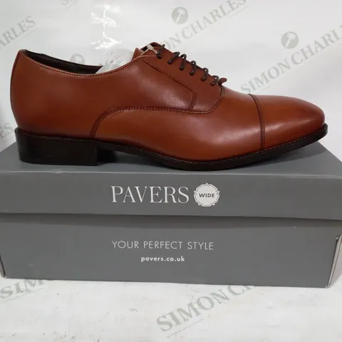 BOXED PAIR OF PAVERS LACE UP SHOES IN BROWN UK SIZE 10