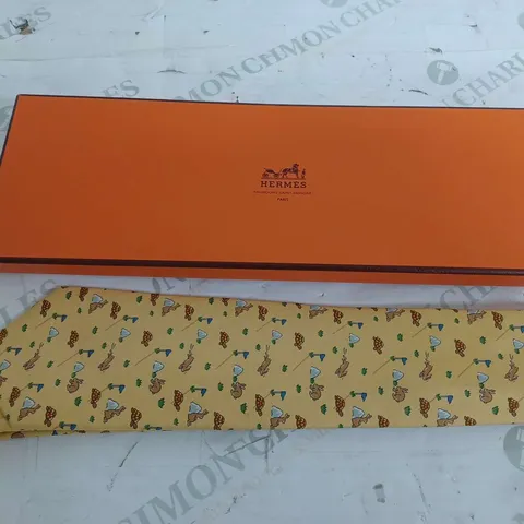BOXED HERMES YELLOW RABBIT & TURTLE TIE 