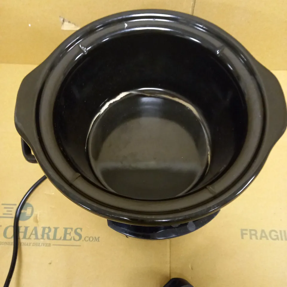 CROCK POT SLOW COOKER 