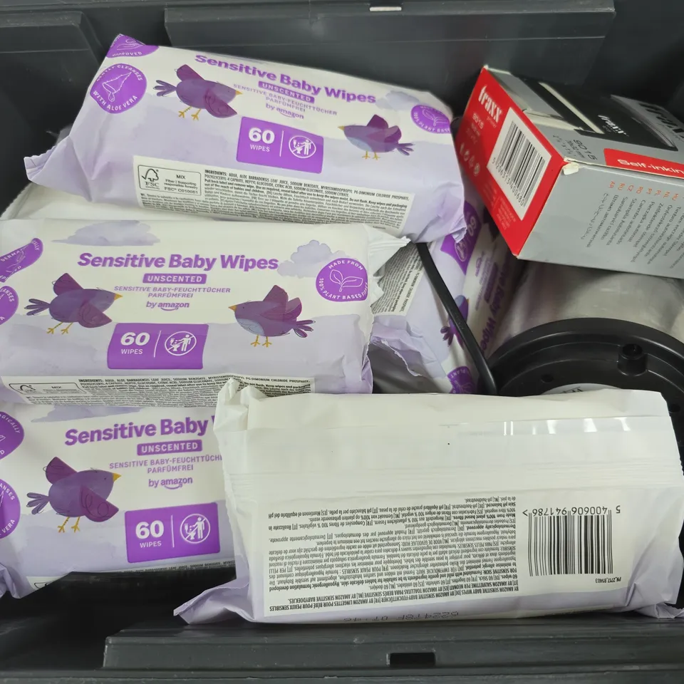 APPROXIMATELY 15 ASSORTED HOUSEHOLD ITEMS TO INCLUDE TRAXX PRINTER, GOLFBALLS, SENSITIVE BABY WIPES, ETC