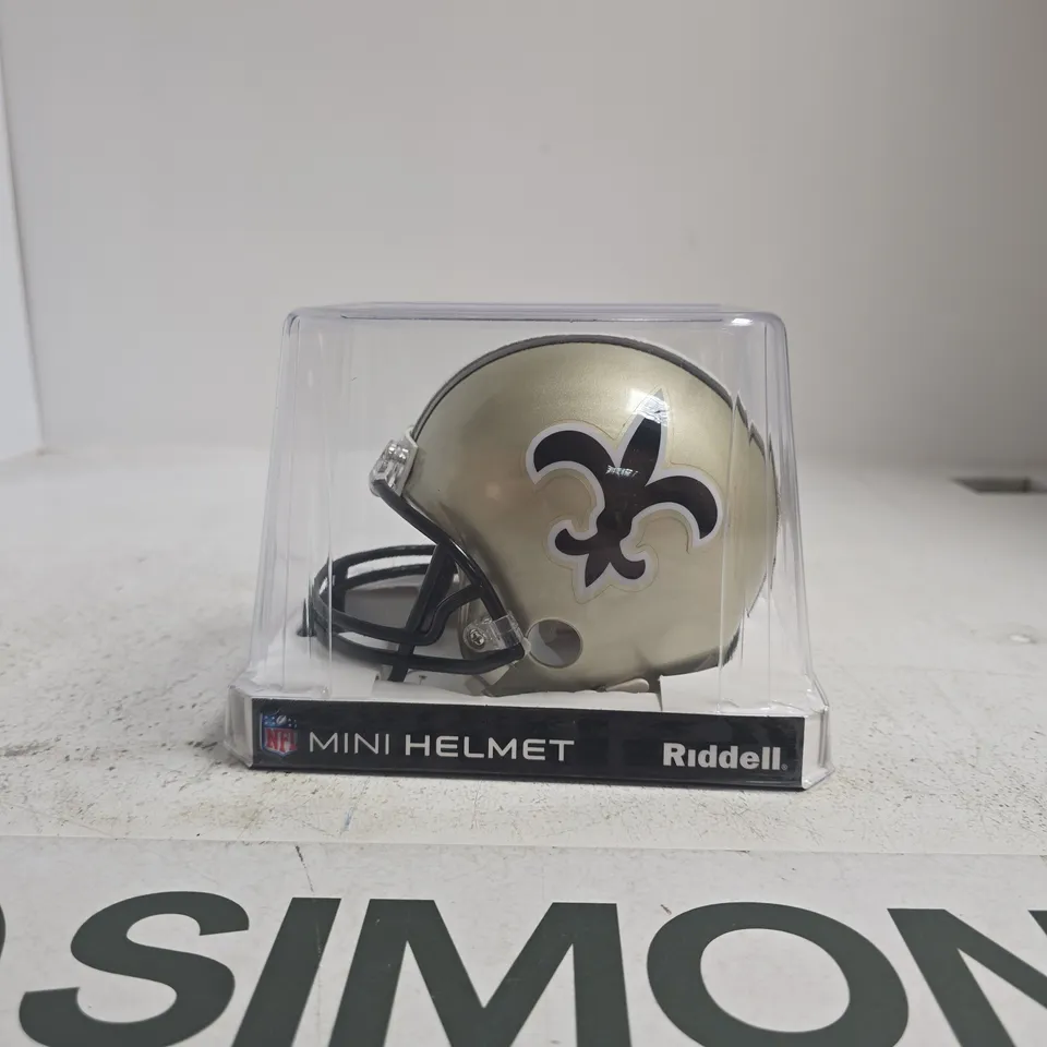 NFL SAINTS MINI HELMET BY RIDDELL – DISPLAY CASE INCLUDED