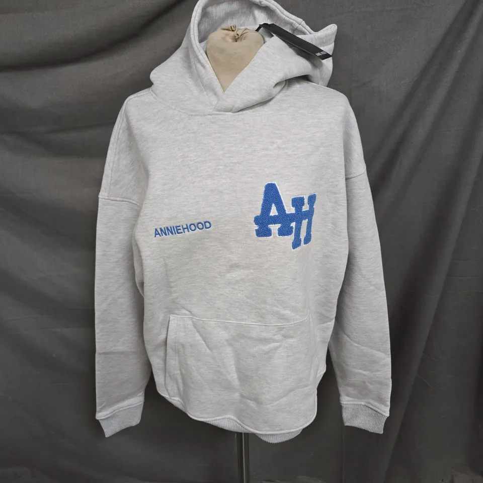 ANNIEHOOD COLLEGE HOODIE IN GREY SIZE S