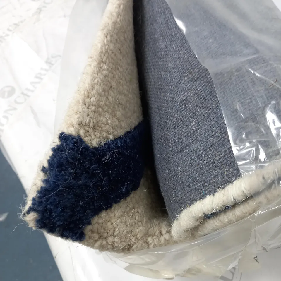 SAFAVIEH BRADY IVORY/BLUE RUG - 91X152CM