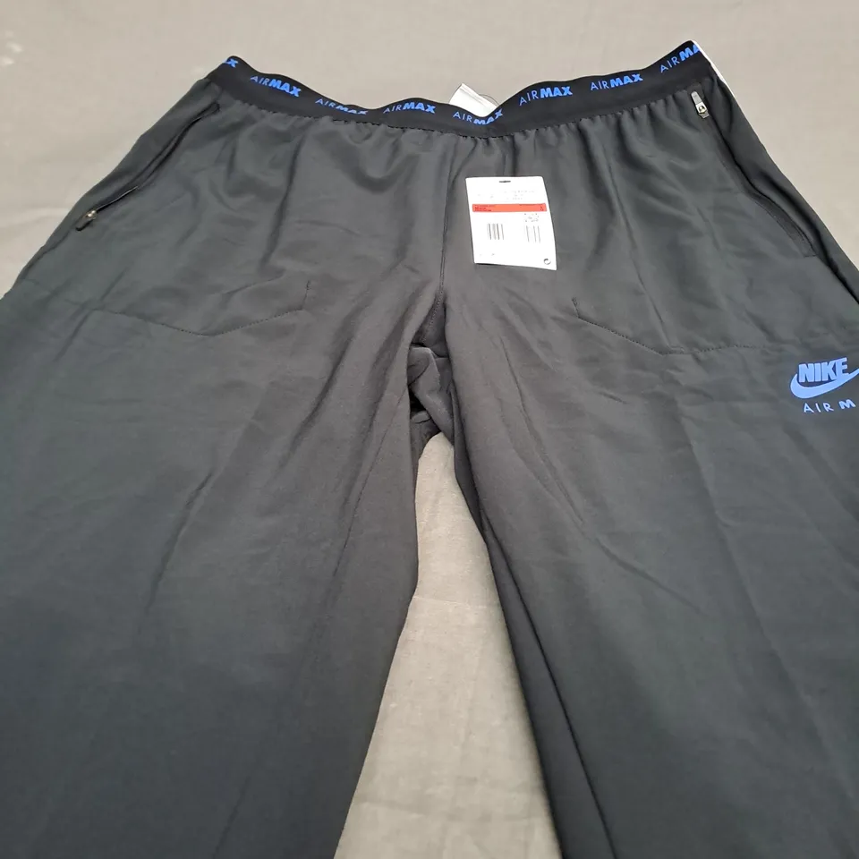 NIKE AIR MAX PERF PANTS IN BLACK - LARGE