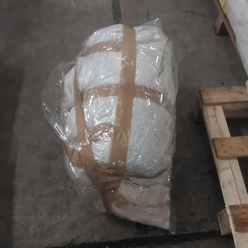 BAGGED LOTUS 3' SINGLE BEDDING PACK WITH DUVET, PILLOW, PILLOW CASE AND COVERS