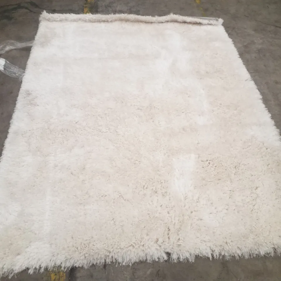 QUALITY DESIGNER AREA RUG - APPROXIMATELY  220X165CM