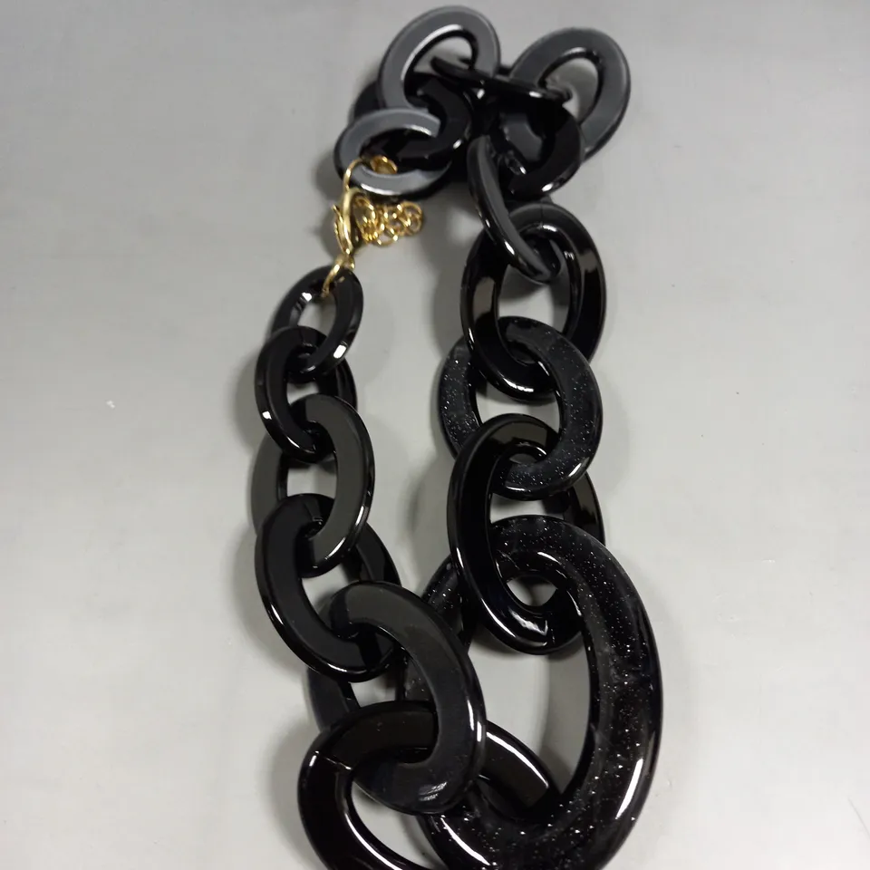 BRAND NEW BROWN PEPPER HANDBAGS NUDE BLACK CHOKER 