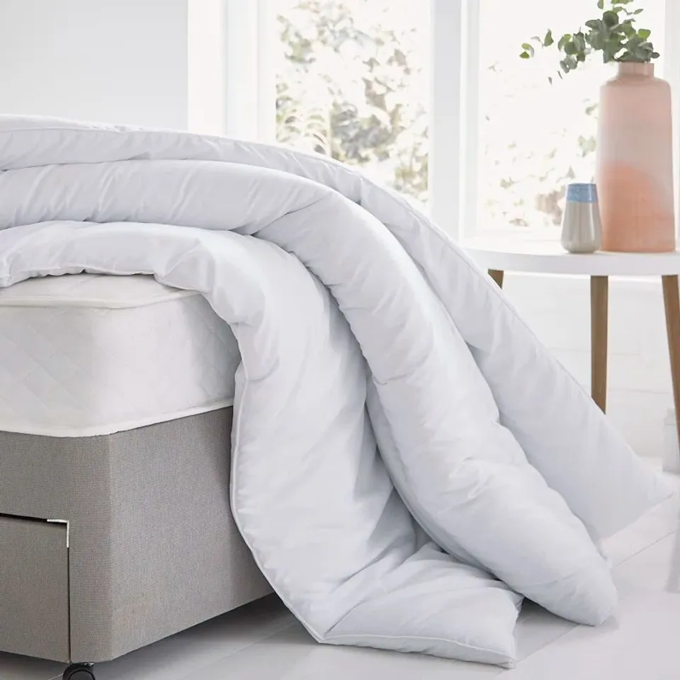 SILENTNIGHT ULTRABOUNCE DUVET - 13.5 TOG