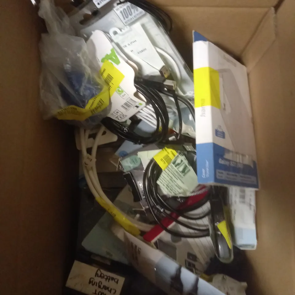 BOX OF APPROXIMATELY 20 ASSORTED ELECTRICAL PRODUCTS TO INCLUDE PHONE CASES, BLUETOOTH SHOWER SPEAKER, WIRELESS MOUSE ETC 