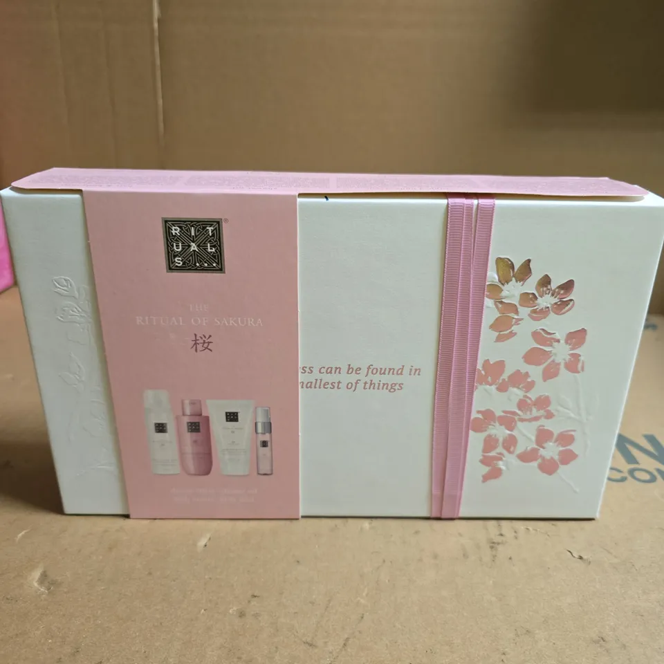 RITUALS THE RITUAL OF SAKURA GIFT SET