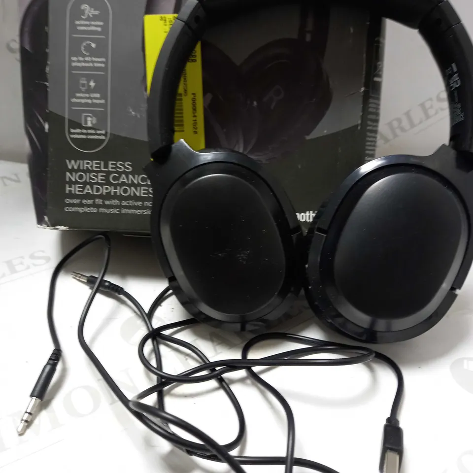 WIRELESS NOISE CANCELLING HEADPHONES