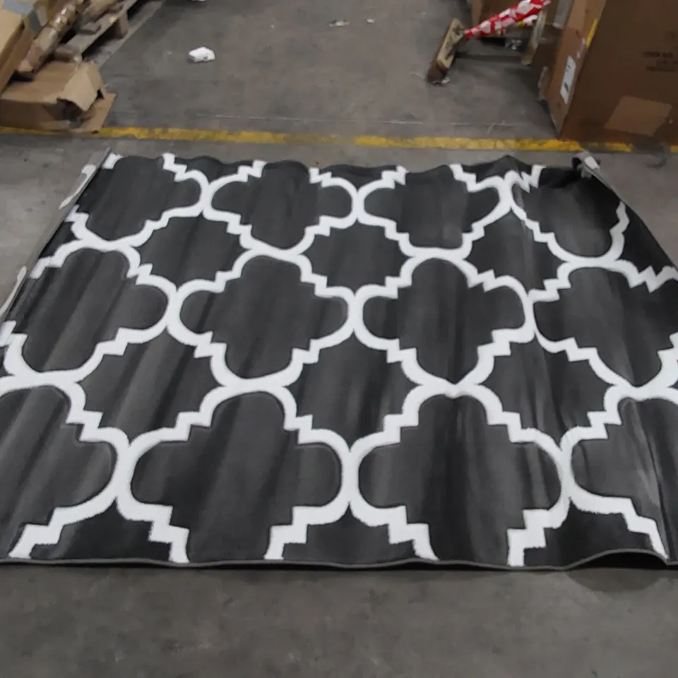 MODERN TRENDZ RUG - GREY // SIZE: 160 X 220cm