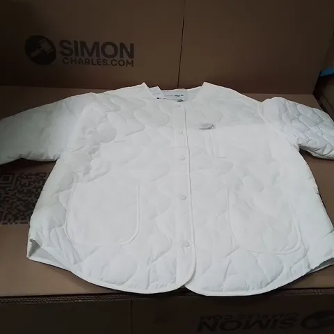BOXED BRAND NEW APPROXIMATELY 6 SIMPLY BE WHITE QUILTED JACKET SIZE 20