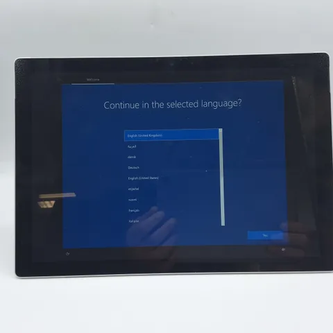 UNBOXED MICROSOFT SURFACE PRO 128GB TABLET IN SILVER - MODEL 1796