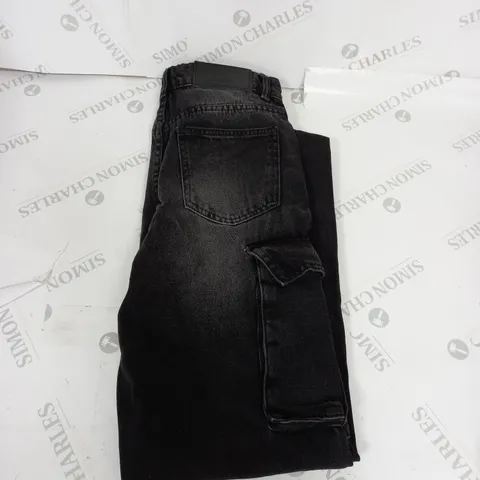 BOOHOO MAN RELAXED RIGID CARGO JEANS SIZE 28R